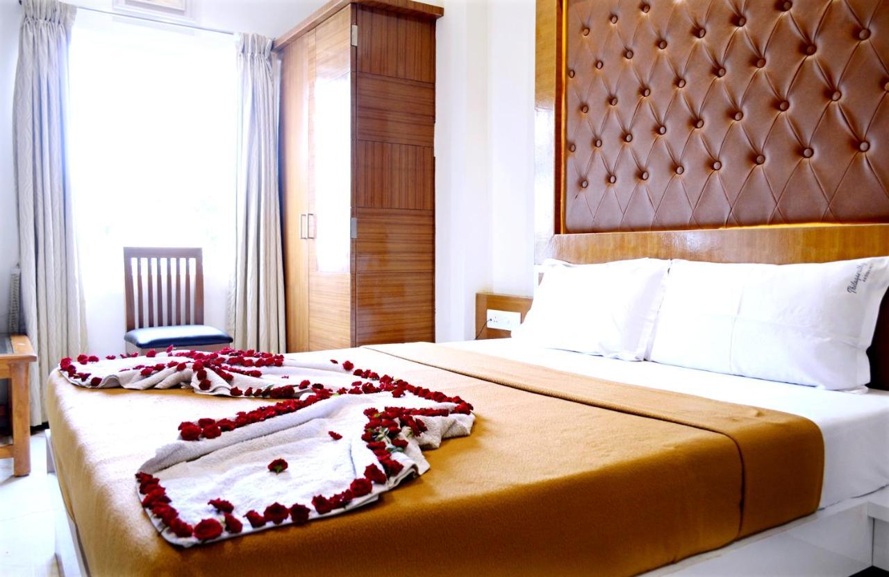 Tr Residency Hotell Pondicherry Eksteriør bilde